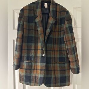 Tracy Evans wool blend blazer. Size medium.